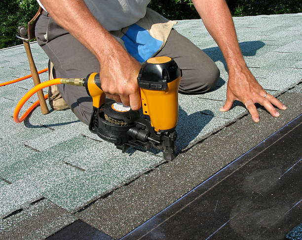 Best Roof Gutter Cleaning  in Heathcote, NJ